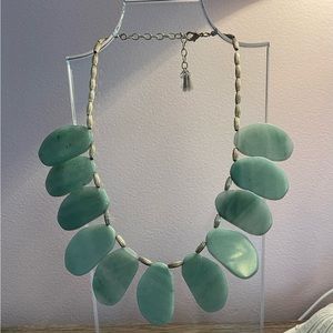 Lonna & Lilly Green Statement Necklace